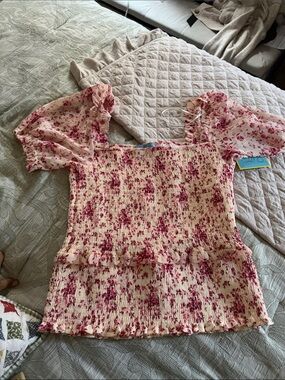 CeCe Cream and Pink Floral Smocked Puff-Sleeve Top